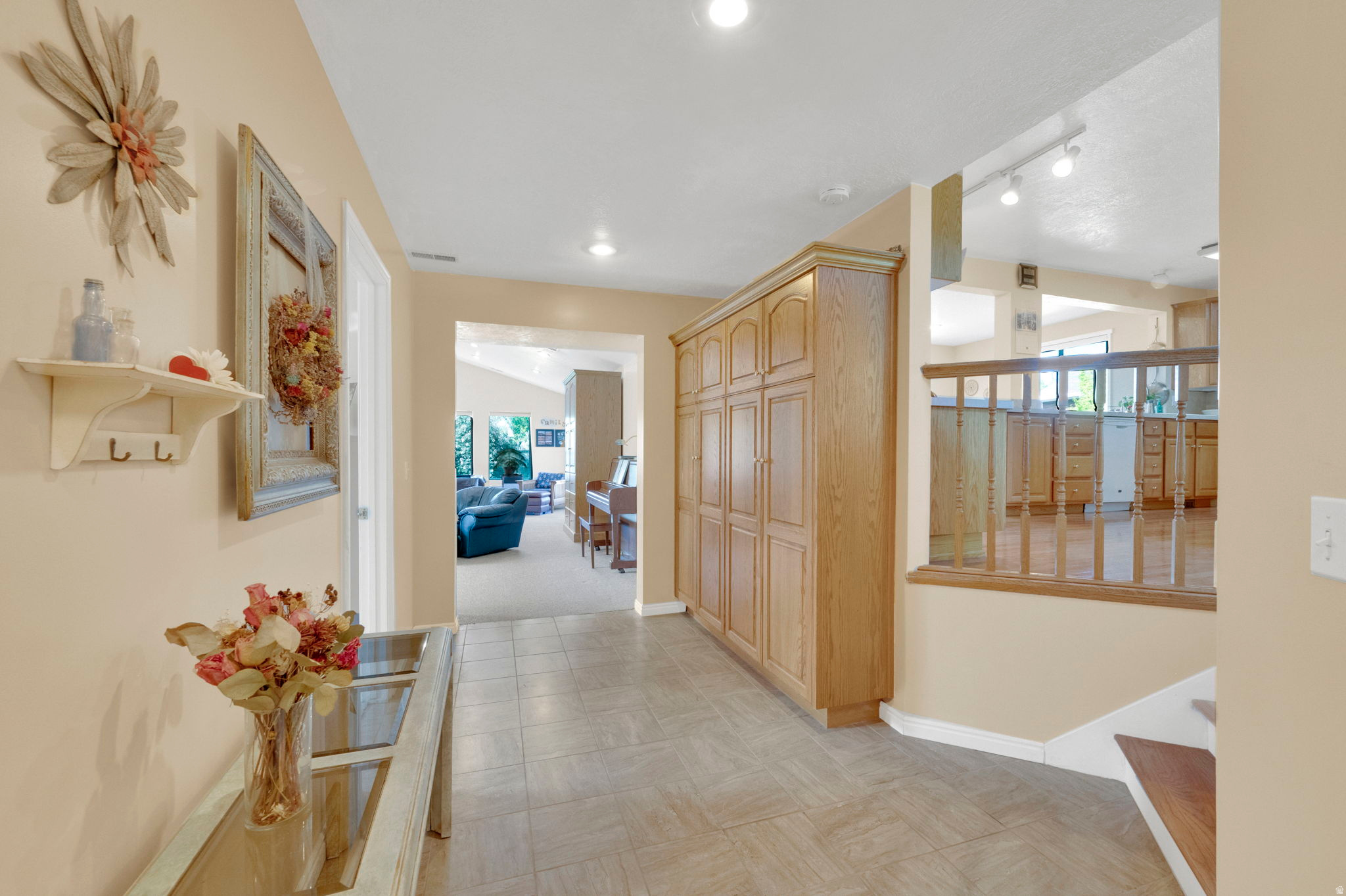 SOUTHWEST RIVER ESTATES - Residential