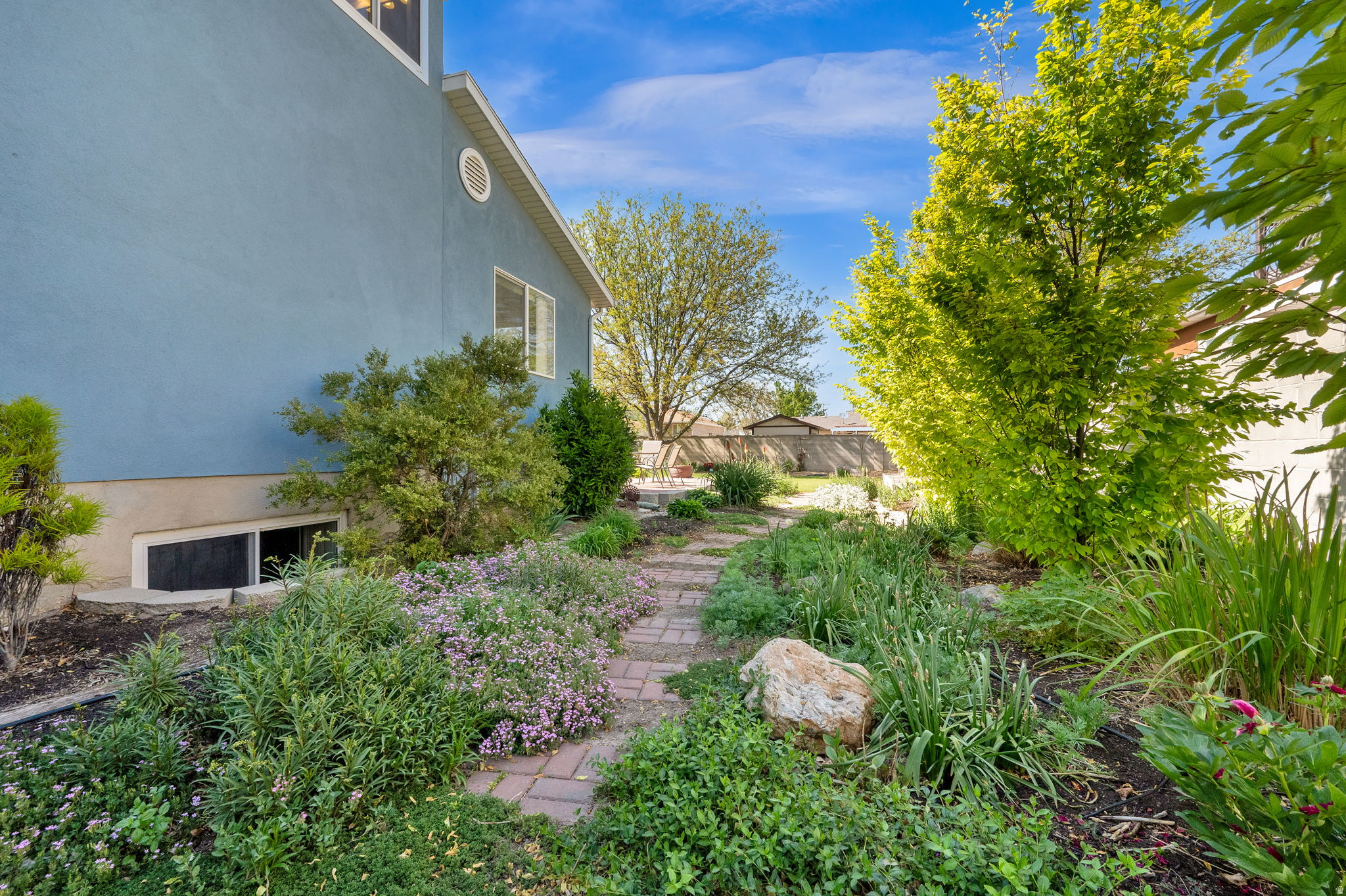 SOUTHWEST RIVER ESTATES - Residential