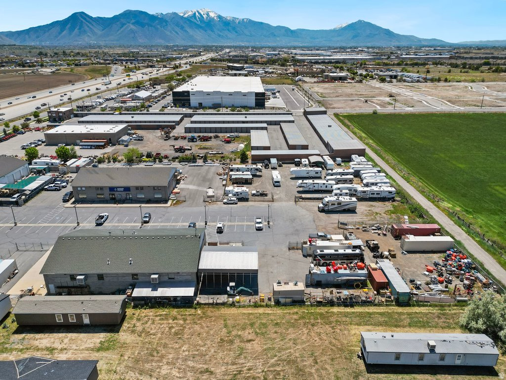 FINLEYS - Commercial Sale