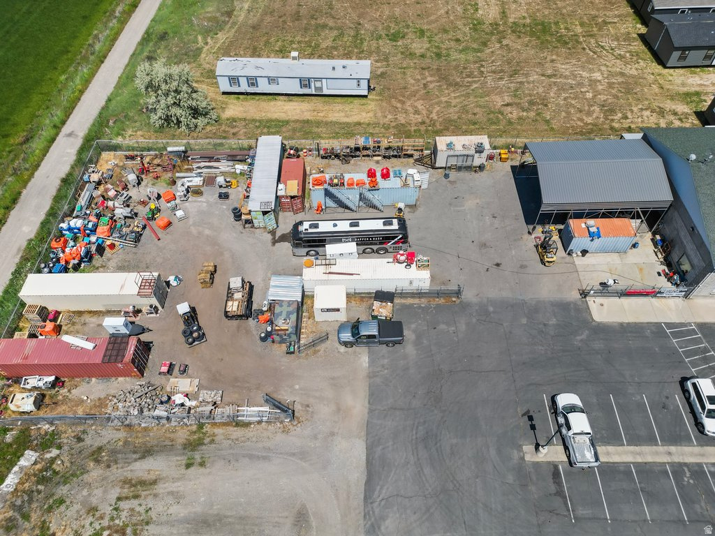 FINLEYS - Commercial Sale