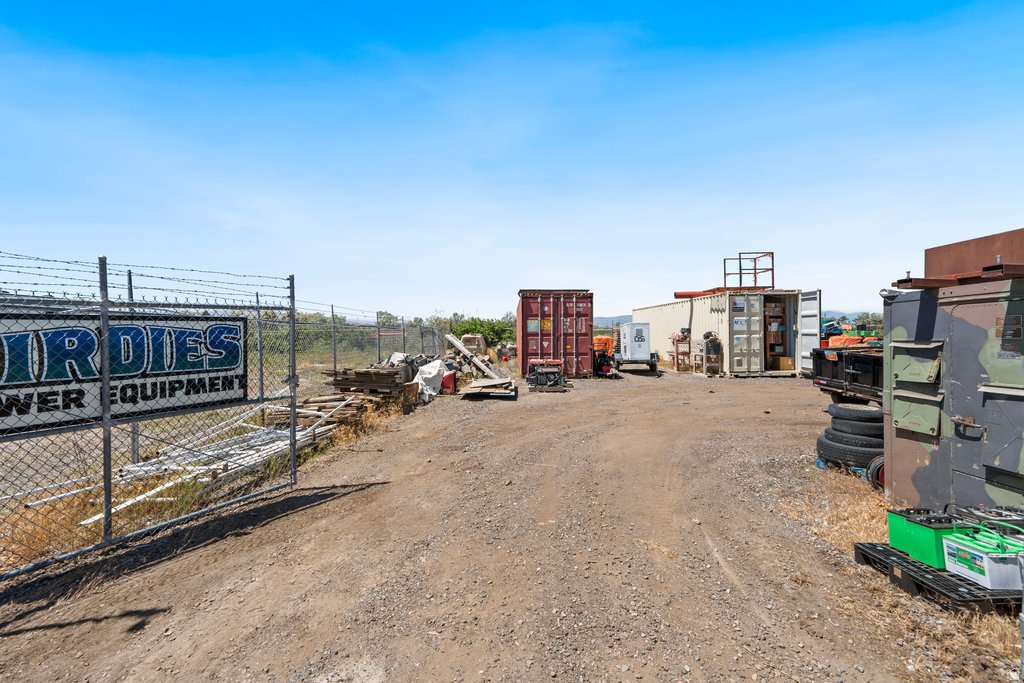 FINLEYS - Commercial Sale