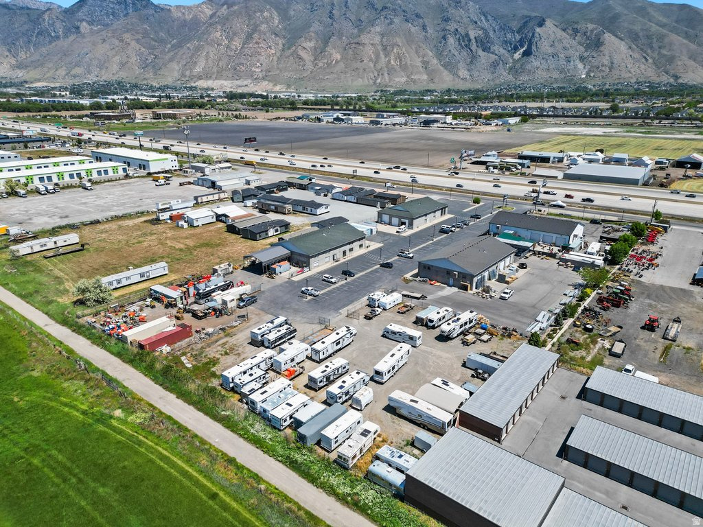 FINLEYS - Commercial Sale