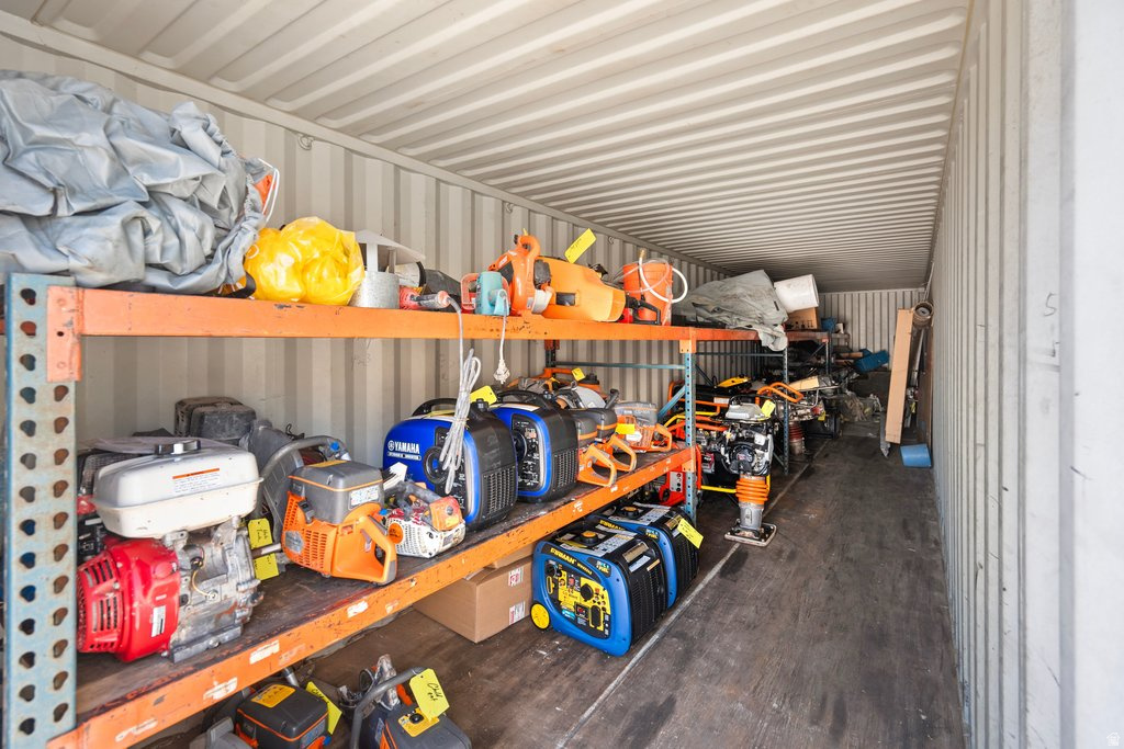 FINLEYS - Commercial Sale