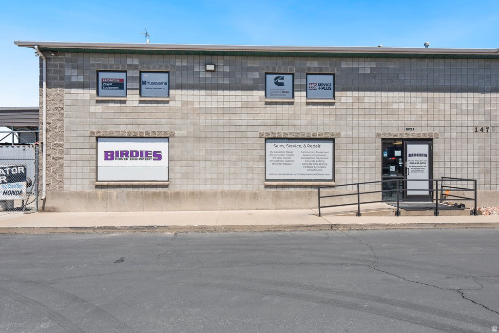 FINLEYS - Commercial Sale