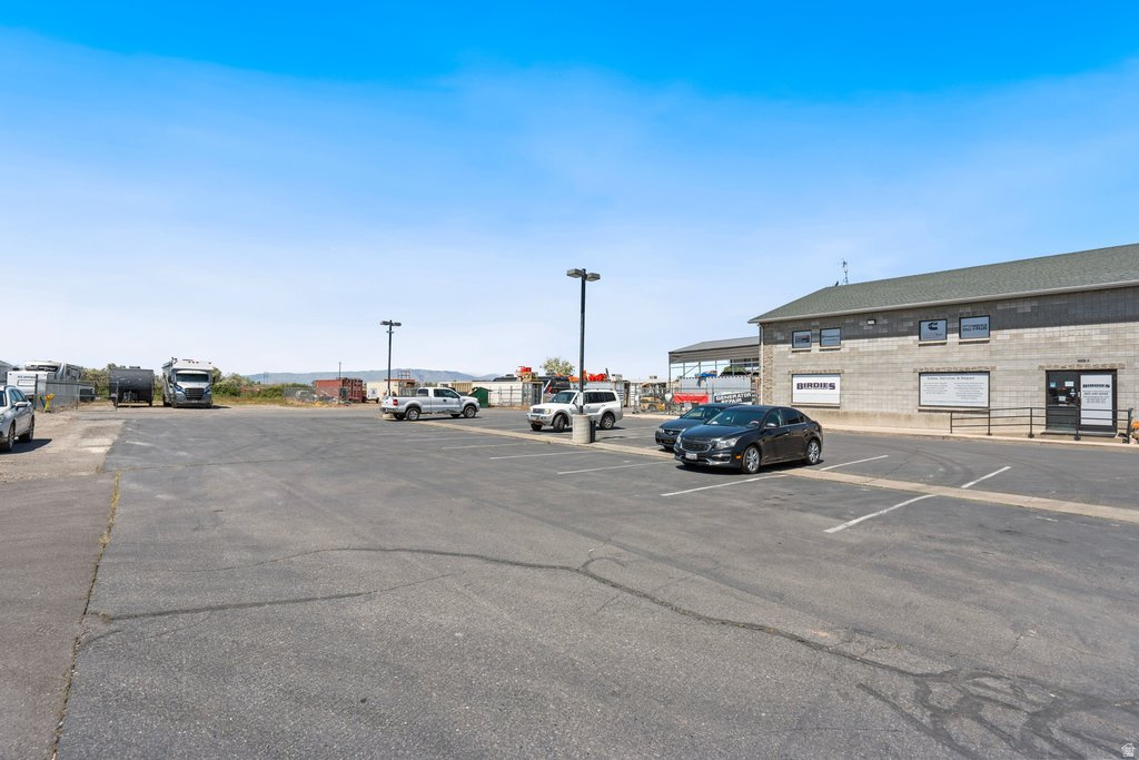 FINLEYS - Commercial Sale