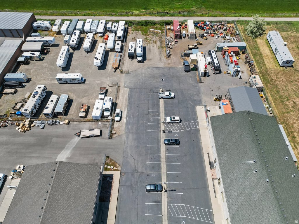 FINLEYS - Commercial Sale