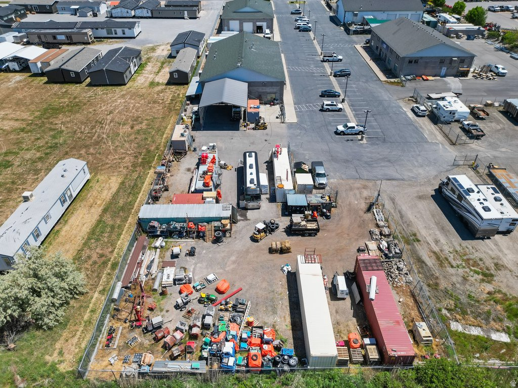 FINLEYS - Commercial Sale