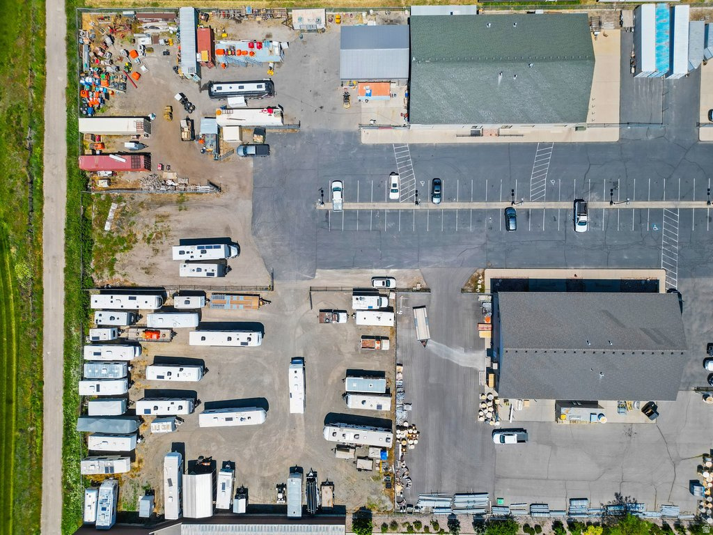 FINLEYS - Commercial Sale