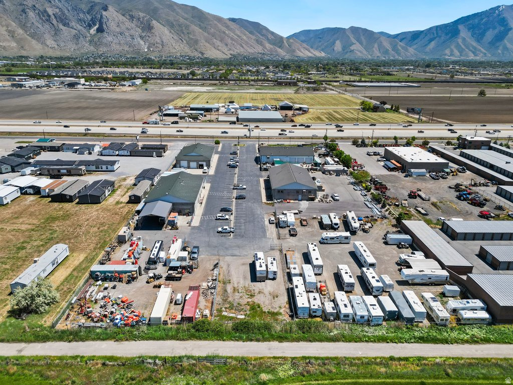 FINLEYS - Commercial Sale