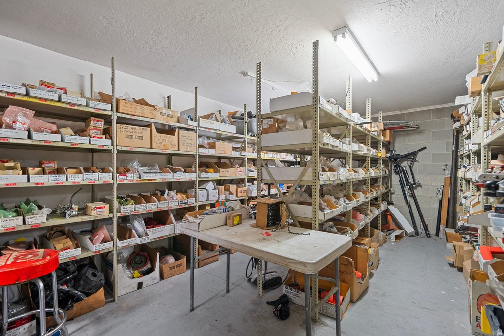 FINLEYS - Commercial Sale