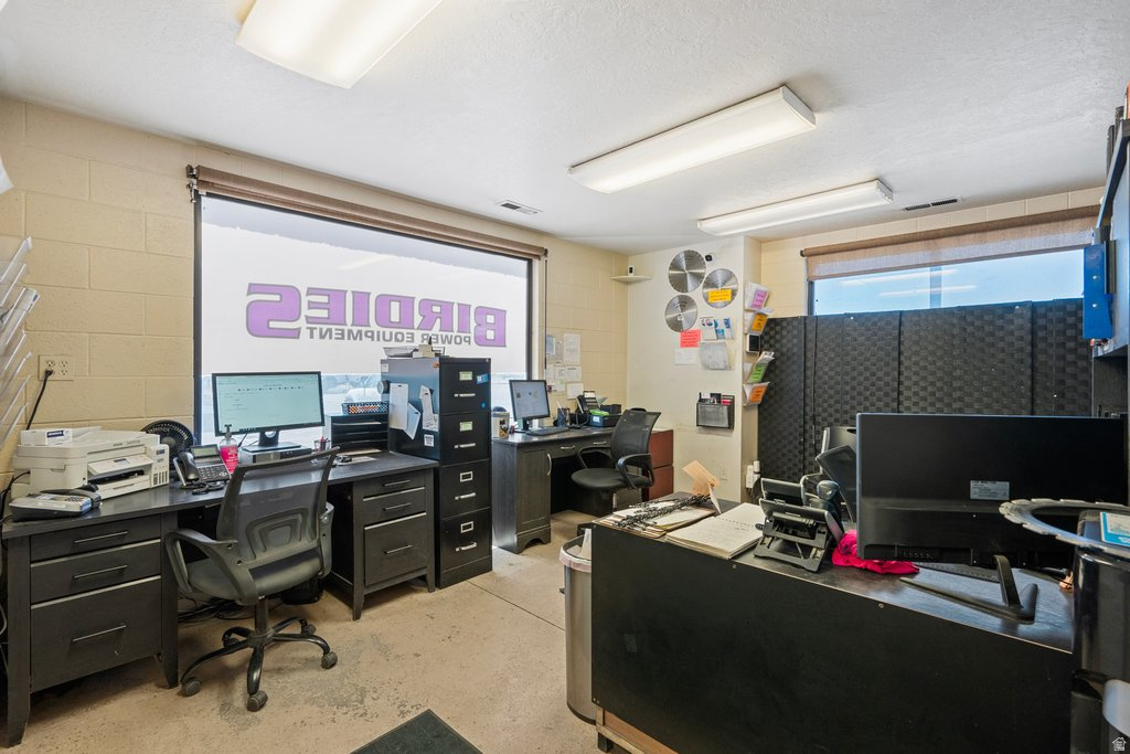 FINLEYS - Commercial Sale