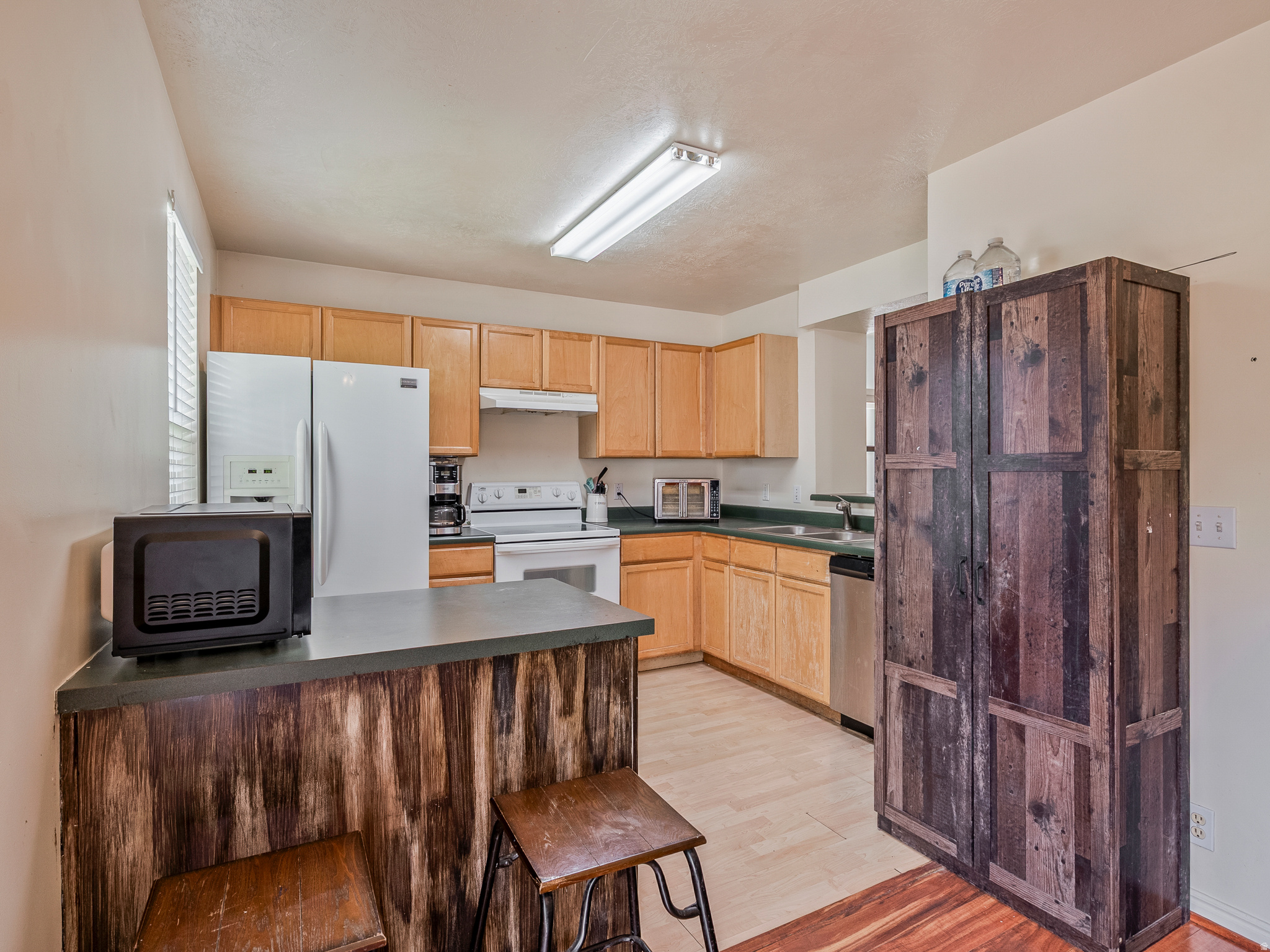 BALMORAL TOWNHOMES - Residential