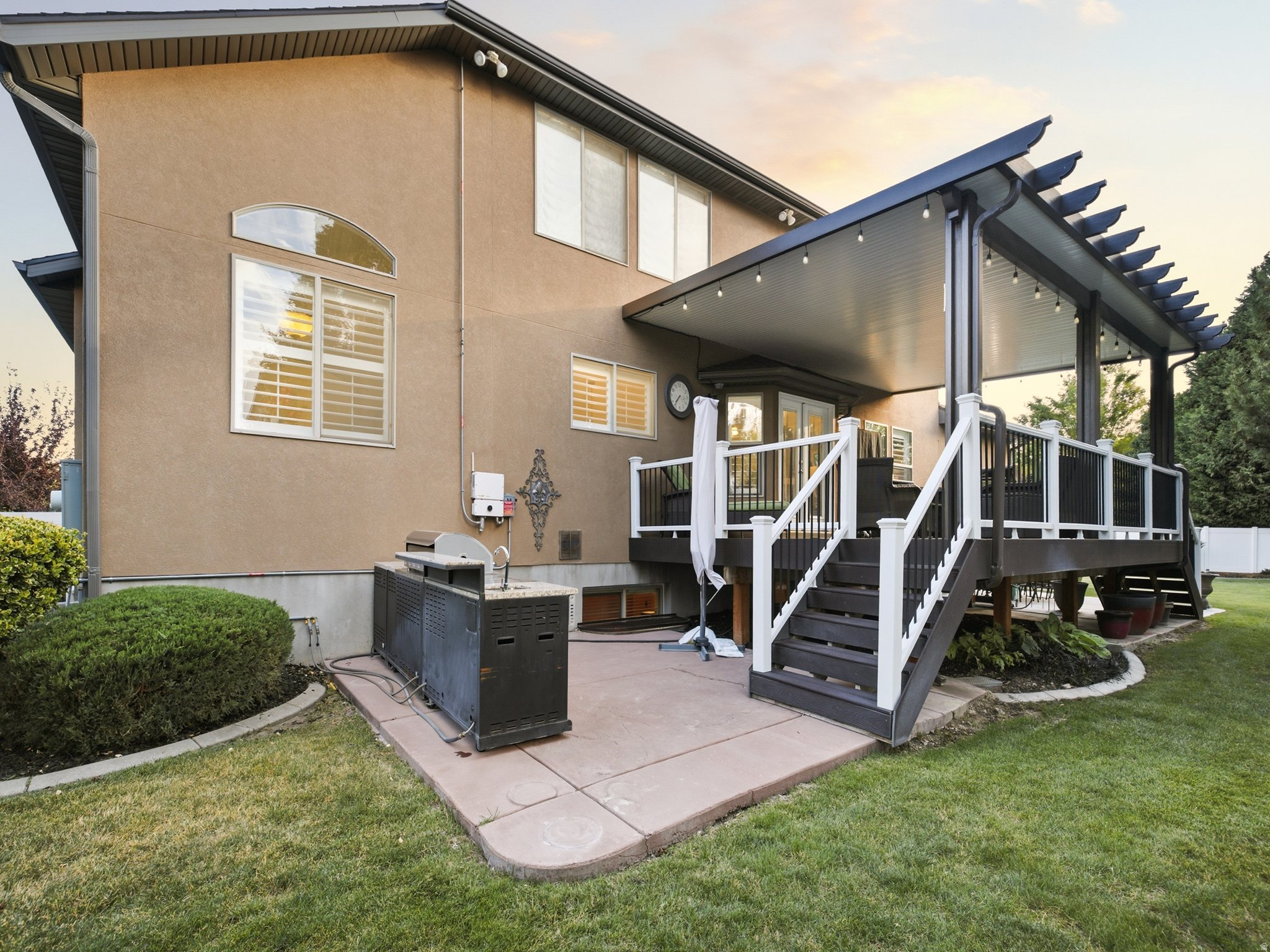 MEADOWS - Residential