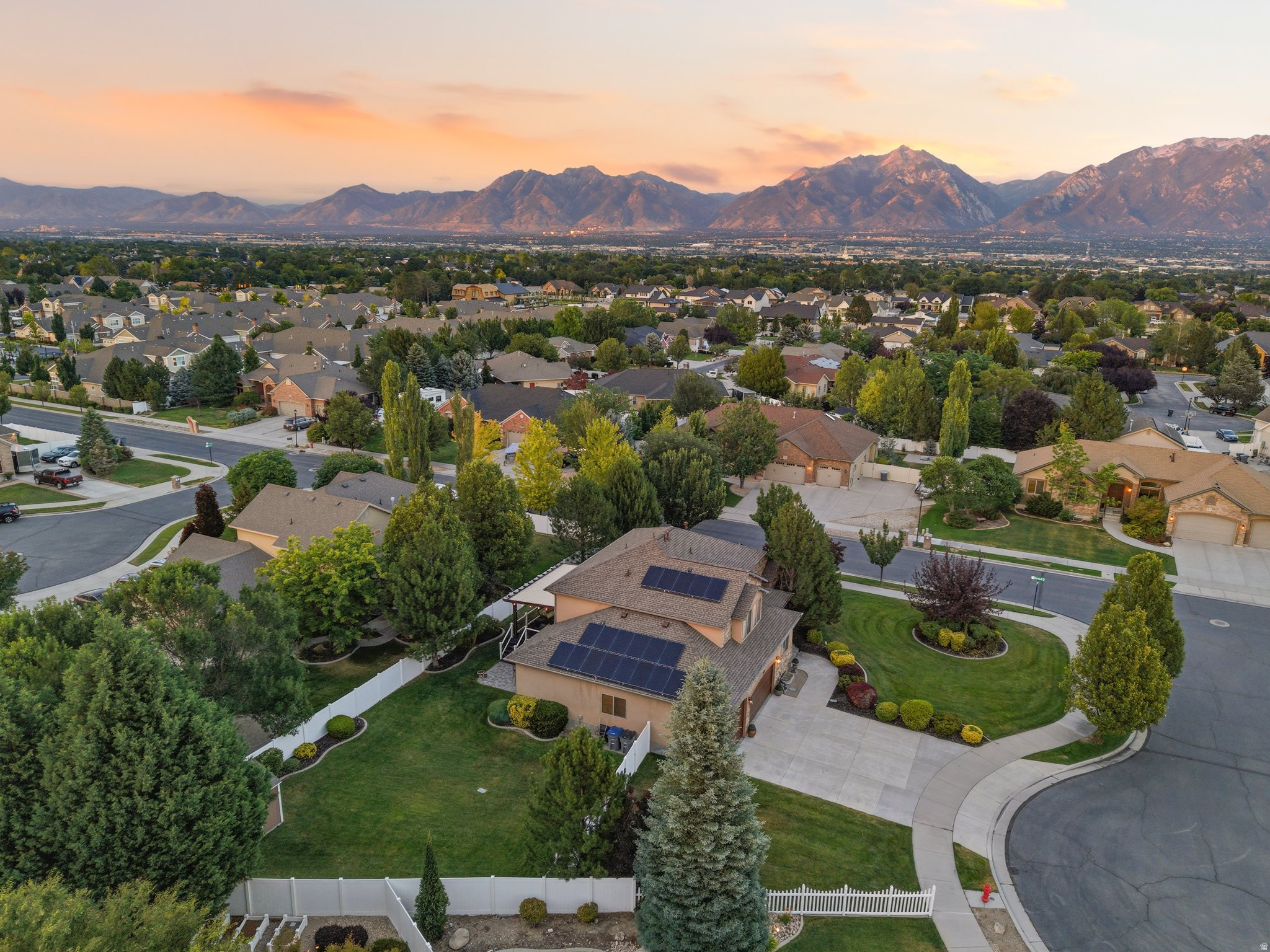 MEADOWS - Residential