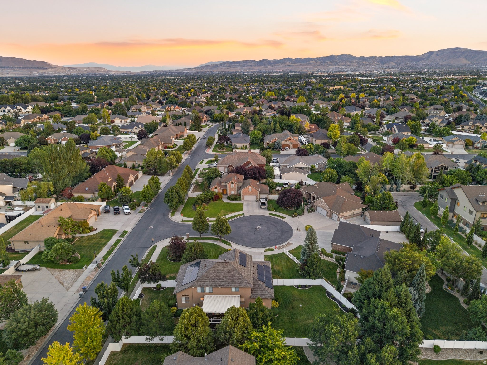 MEADOWS - Residential