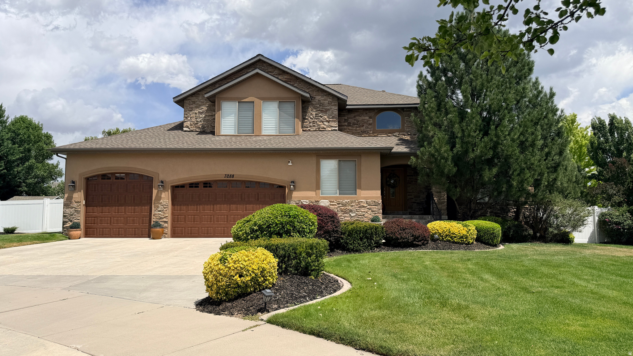 MEADOWS - Residential