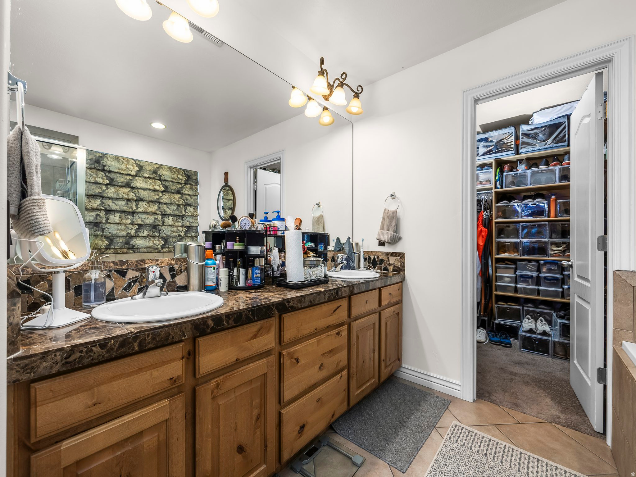 MEADOWS - Residential