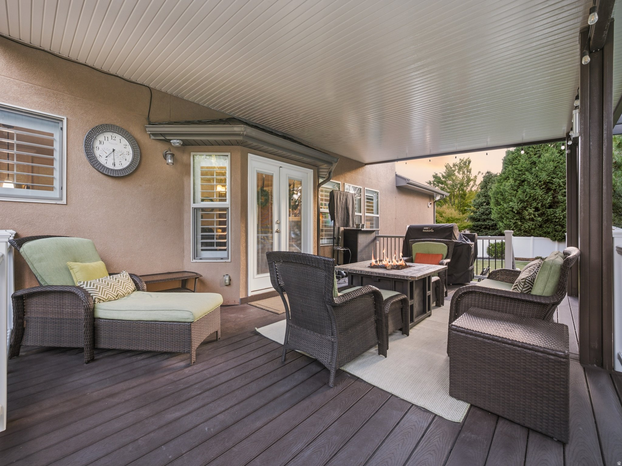 MEADOWS - Residential