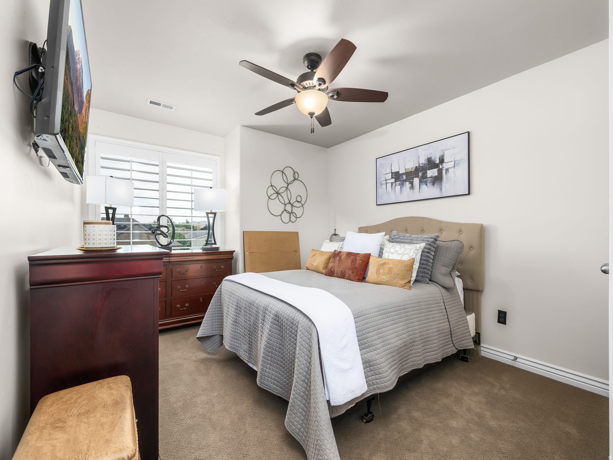 MEADOWS - Residential