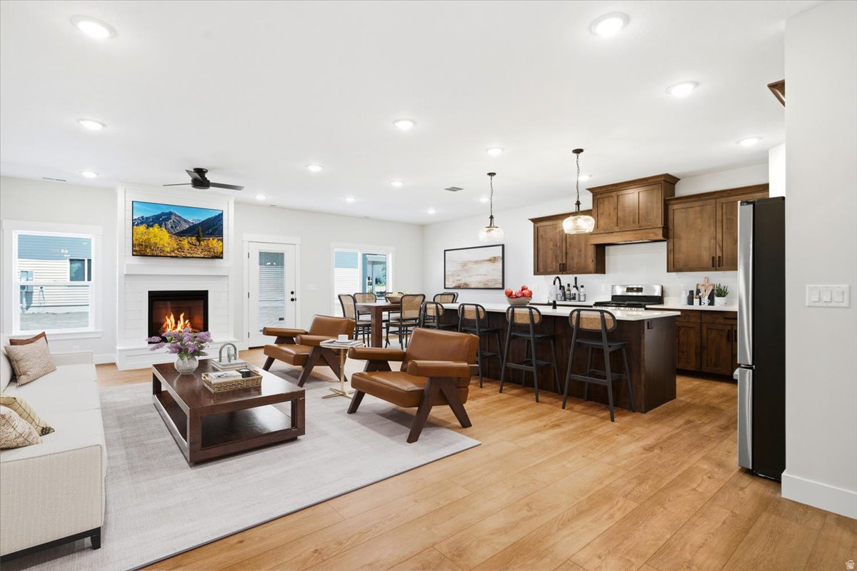 SPRING CREEK - Residential