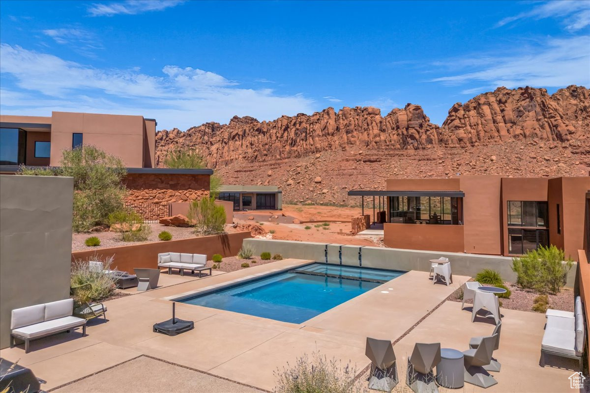 SENTIERRE PADRE CANYON PH 1A - Residential