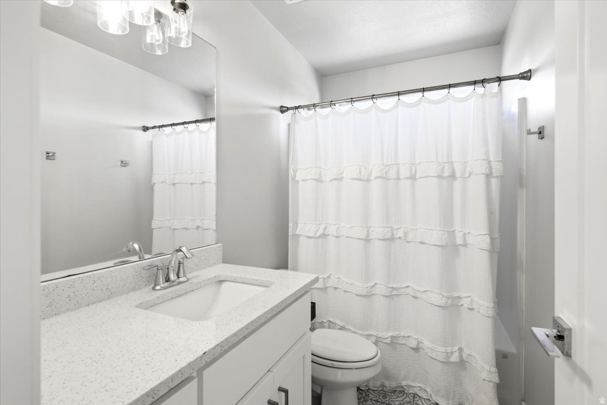 YULISA ESTATES - Residential