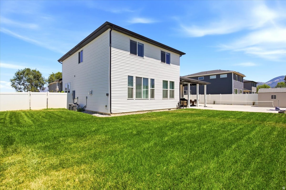 YULISA ESTATES - Residential