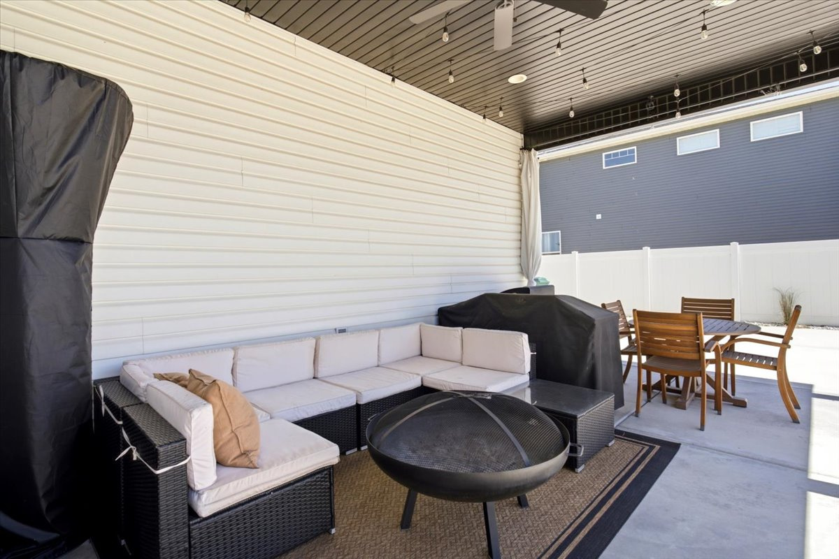 YULISA ESTATES - Residential