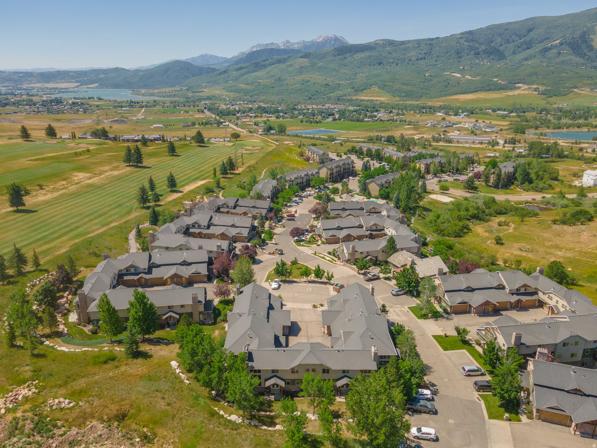 THE CASCADES - Residential