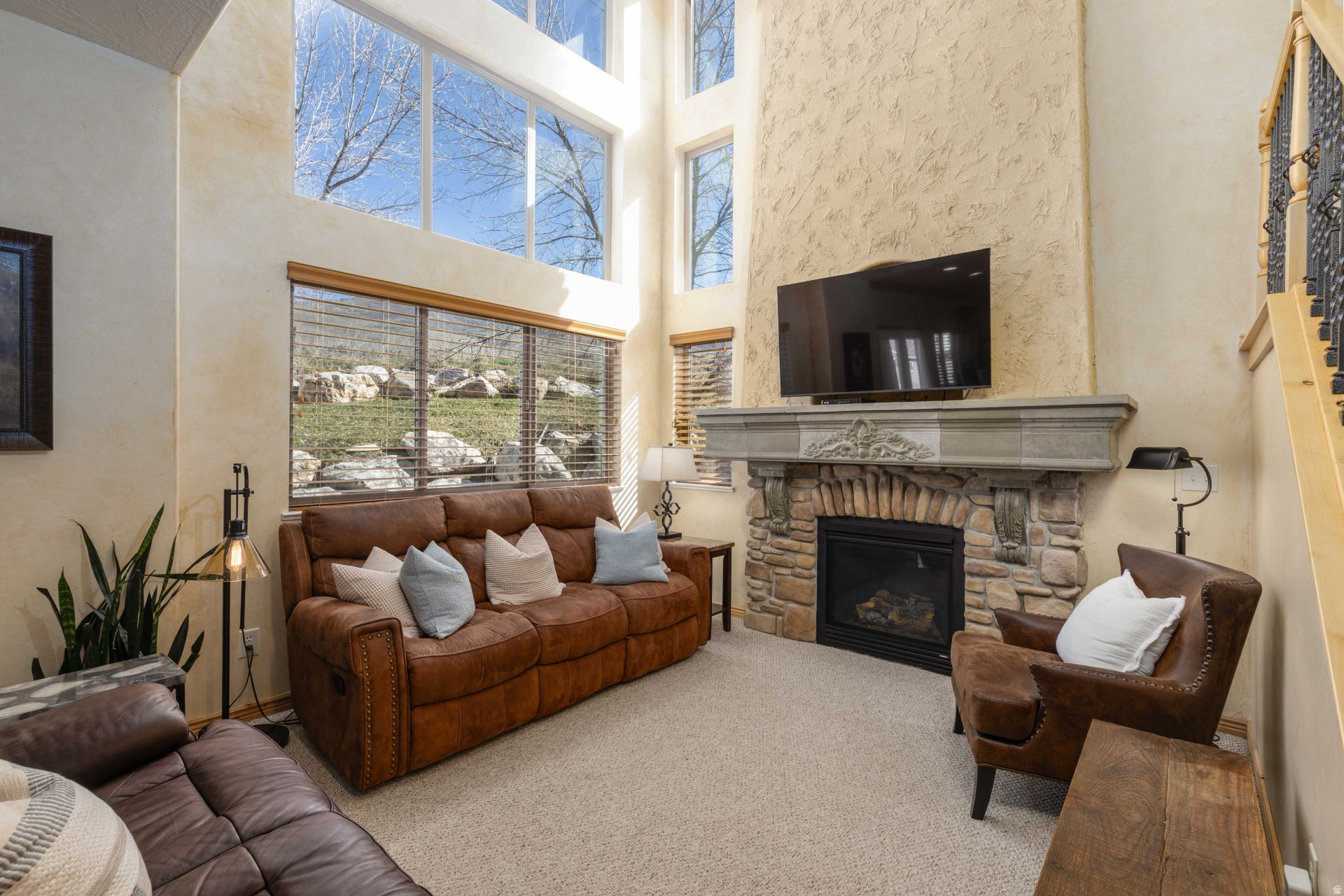 THE CASCADES - Residential