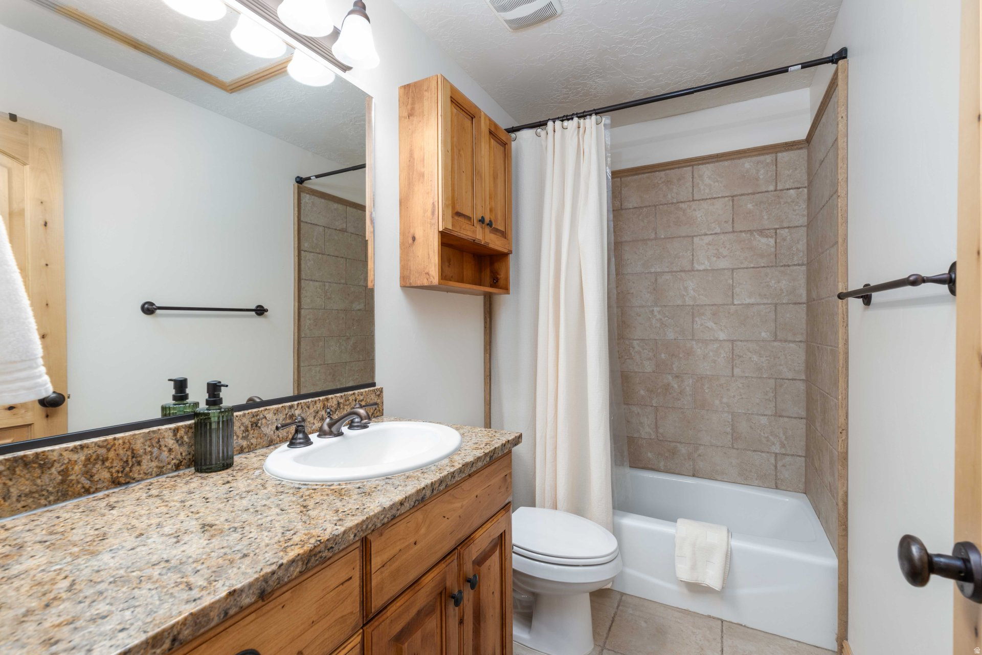 THE CASCADES - Residential