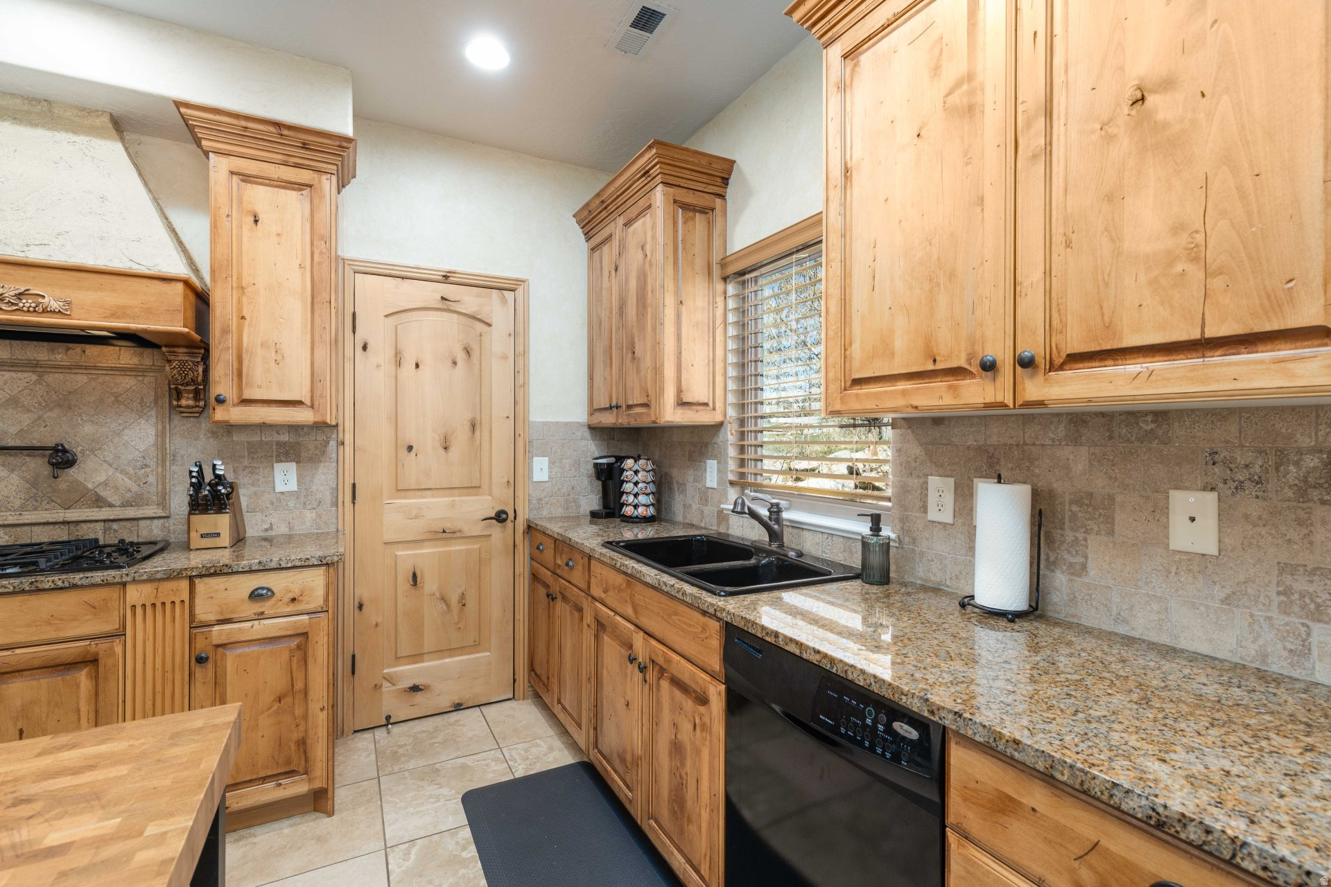 THE CASCADES - Residential