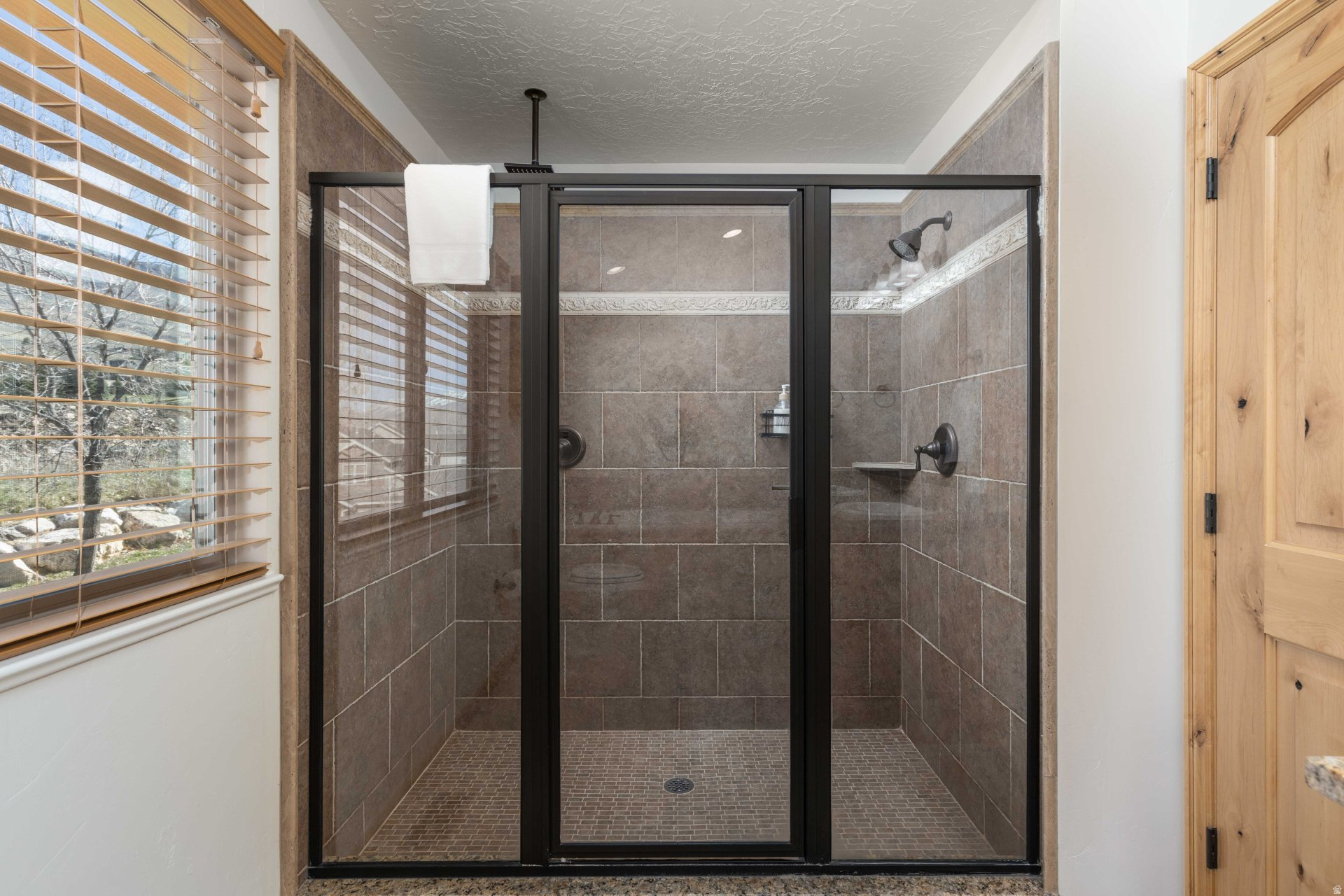 THE CASCADES - Residential