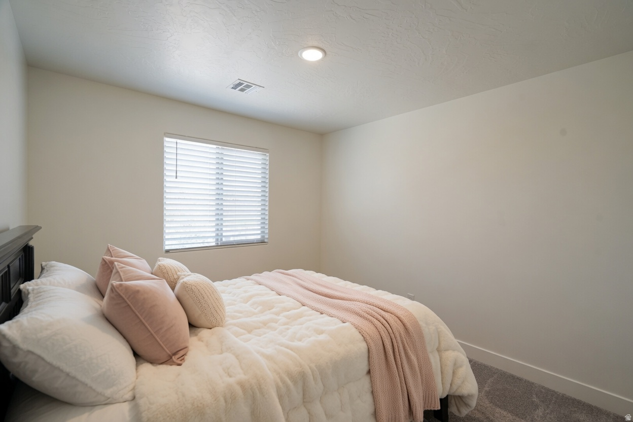 DESERT BLUFF AT DESERT CANYONS TOWNHOMES - Residential