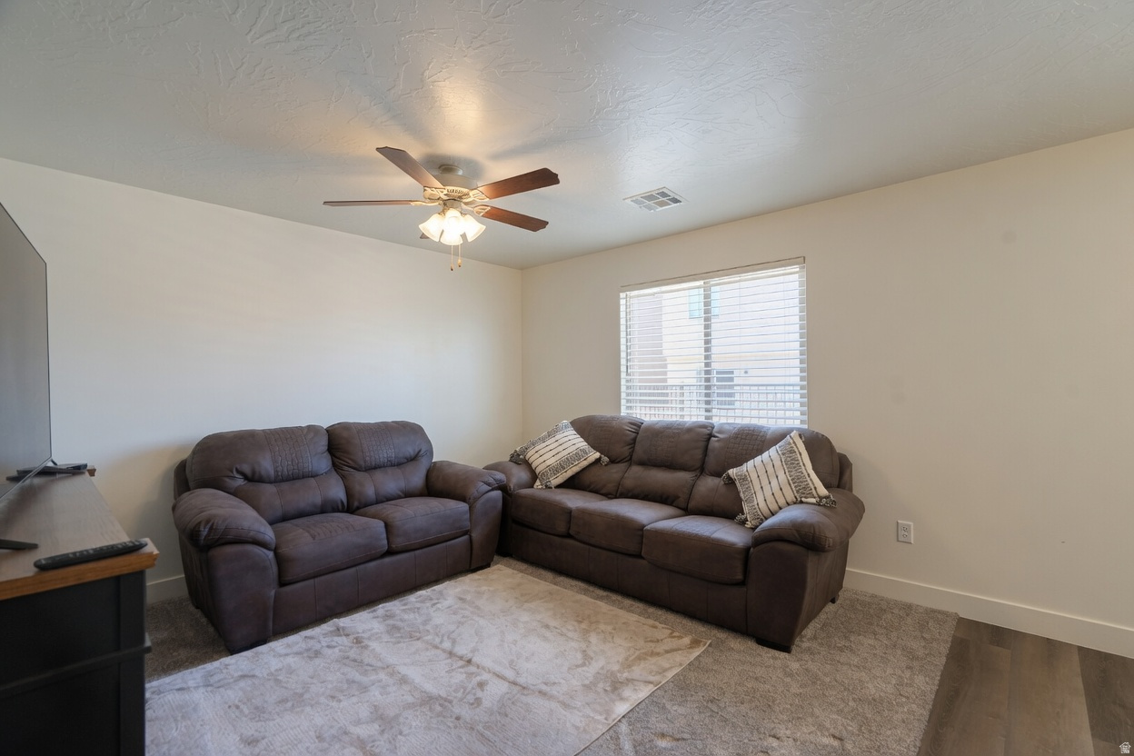 DESERT BLUFF AT DESERT CANYONS TOWNHOMES - Residential