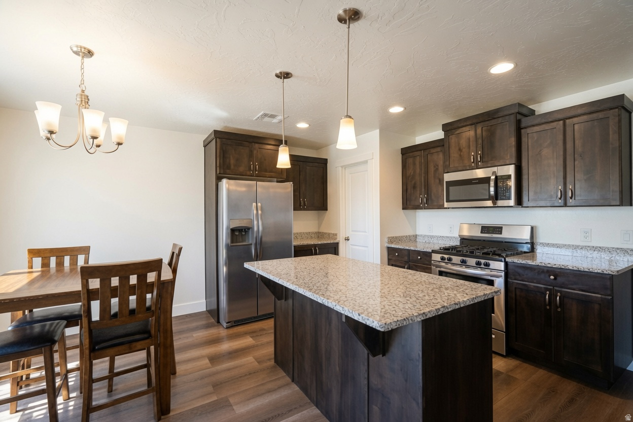 DESERT BLUFF AT DESERT CANYONS TOWNHOMES - Residential