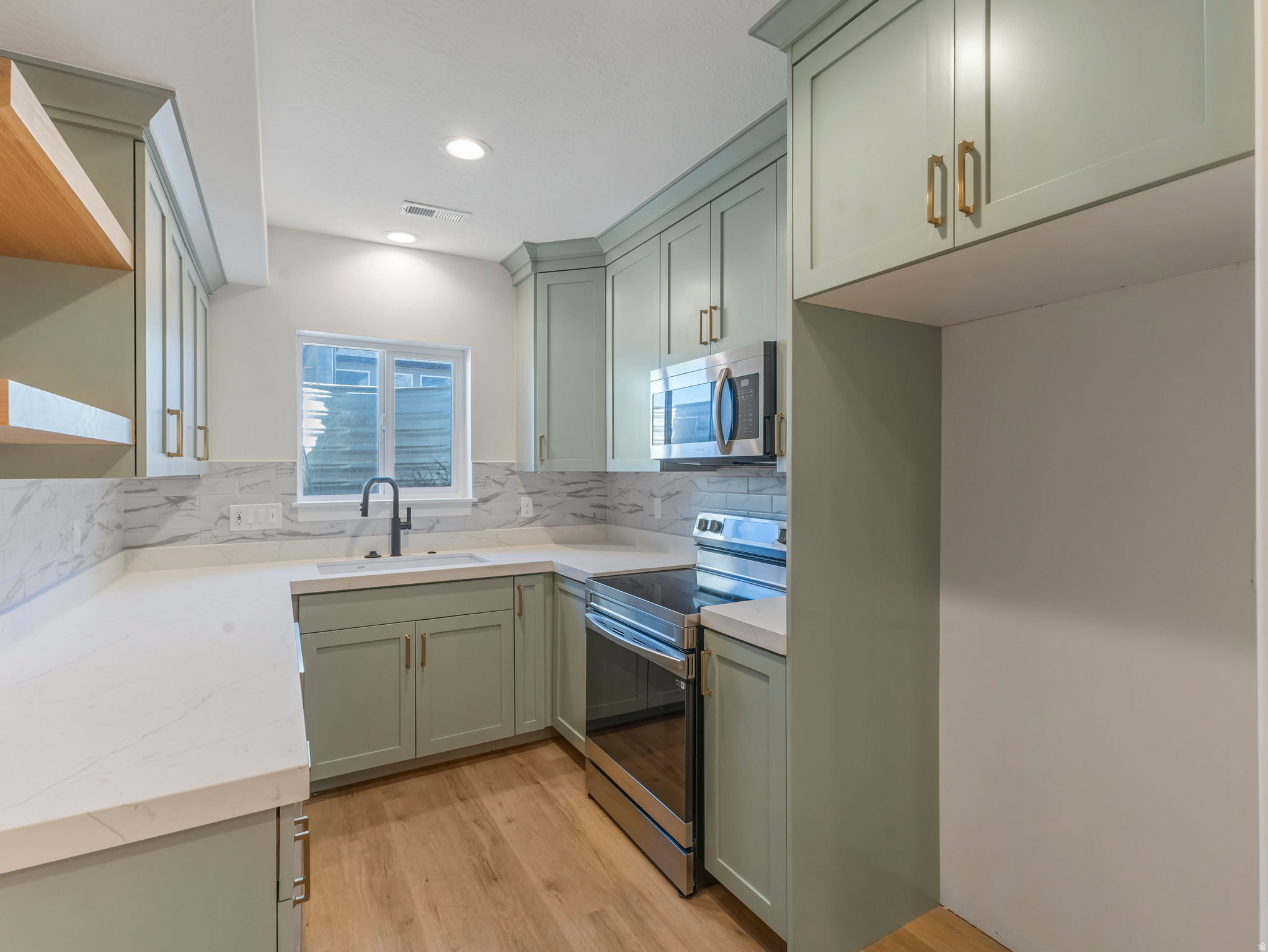CATALINA BAY - Residential