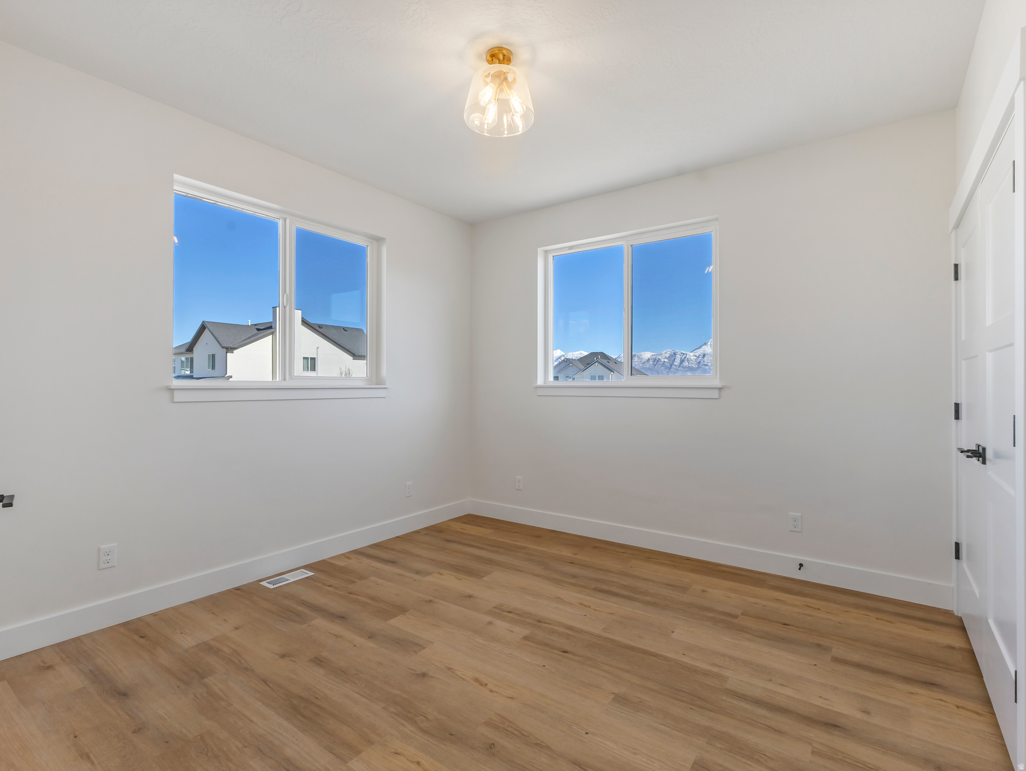 CATALINA BAY - Residential