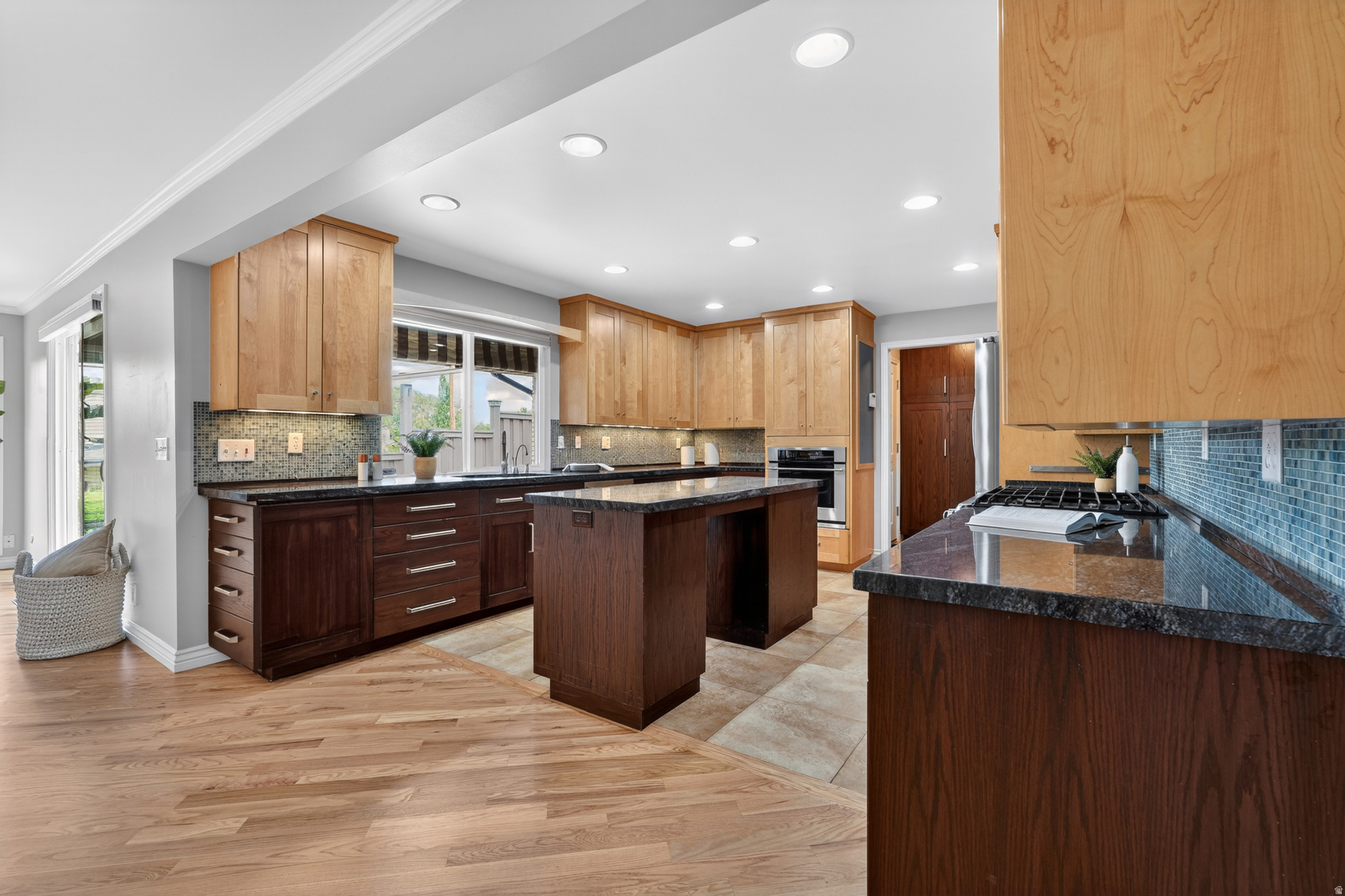 MOUNT OLYMPUS CONDOMINIUMS - Residential