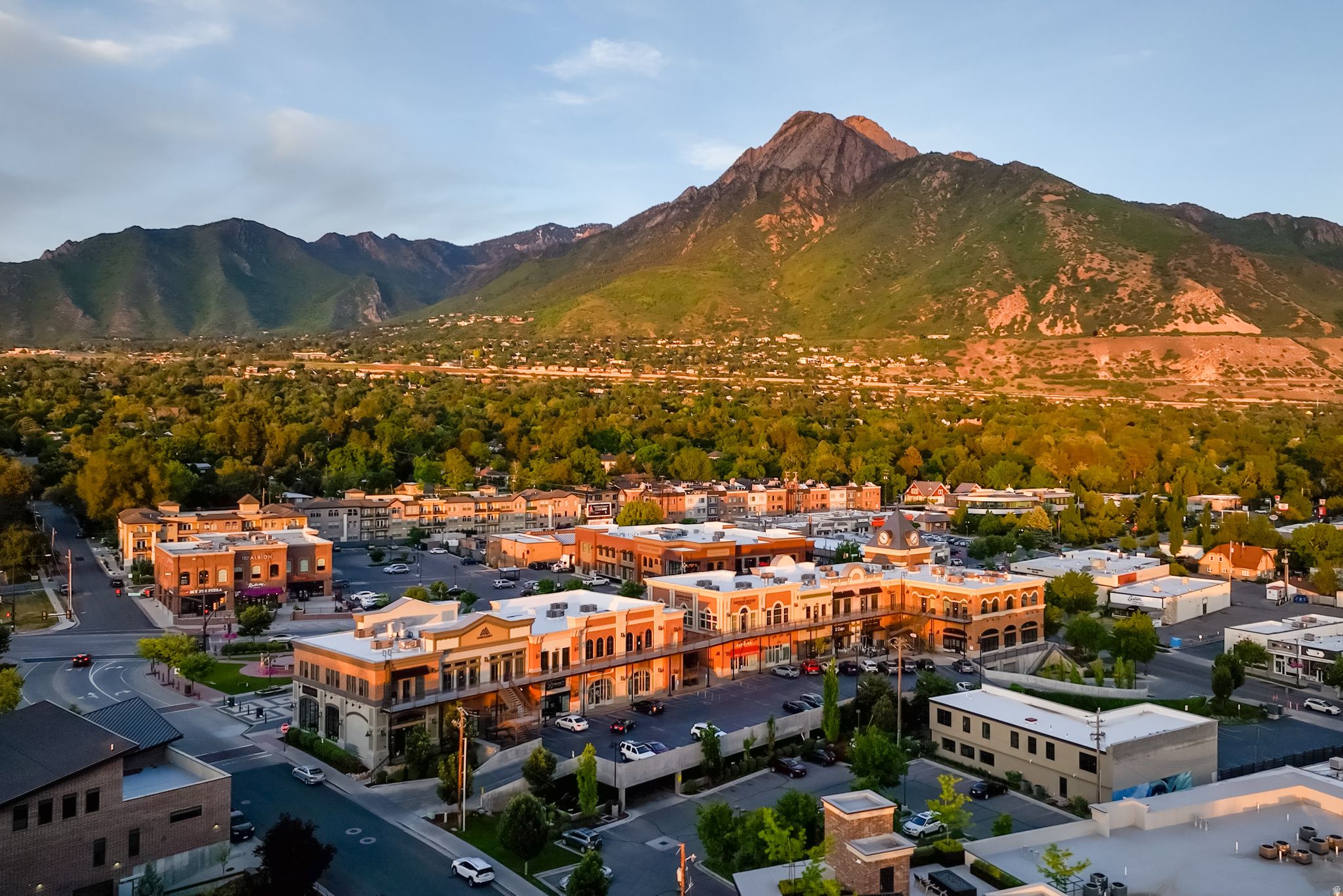 MOUNT OLYMPUS CONDOMINIUMS - Residential
