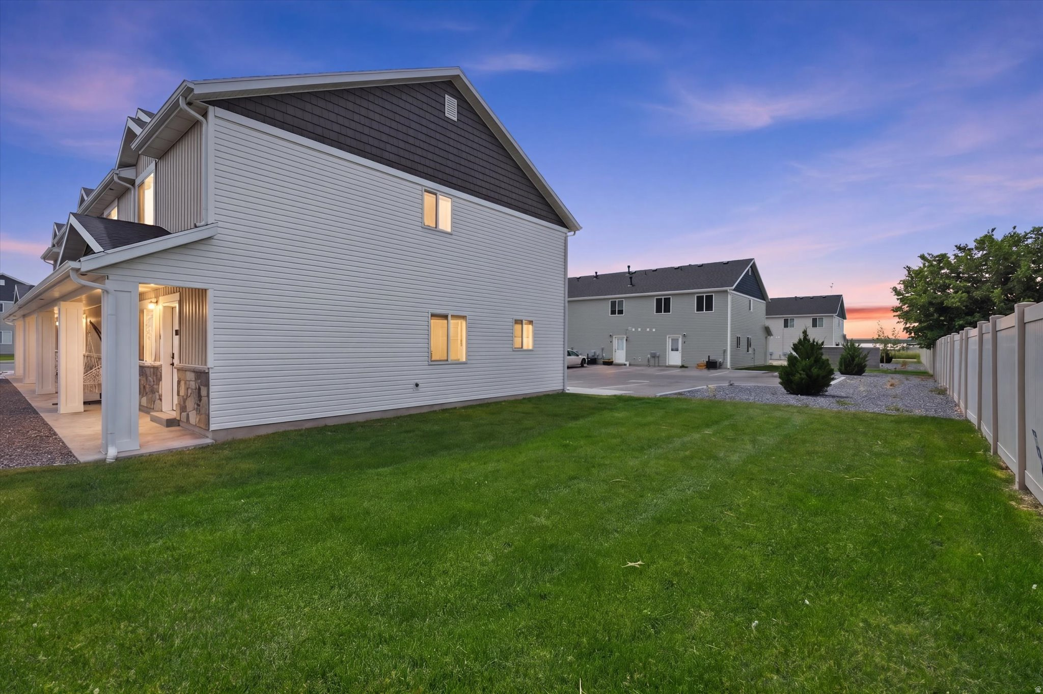 RIVER VALLEY - Residential