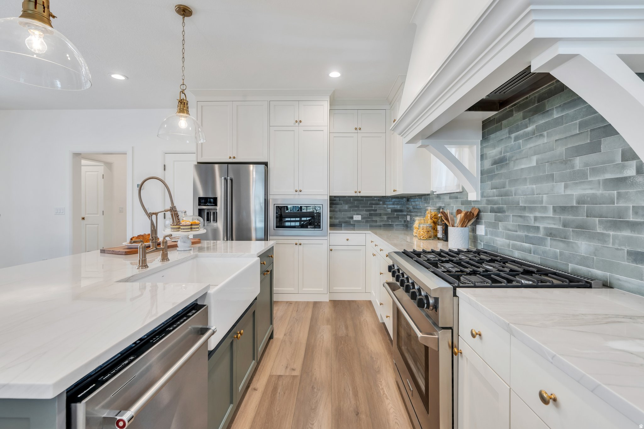 HOLDAWAY FIELDS - Residential