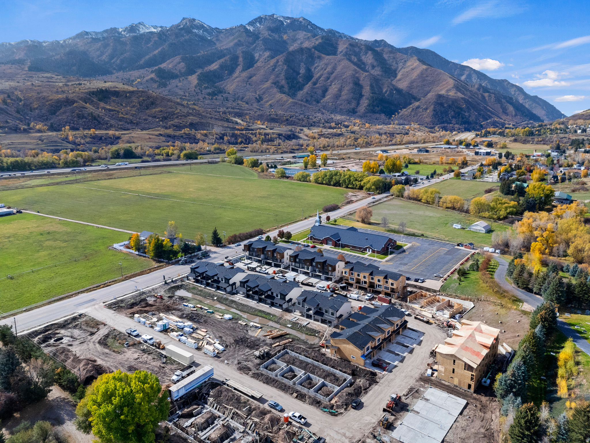 PEAKS TOWNHOMES - Residential