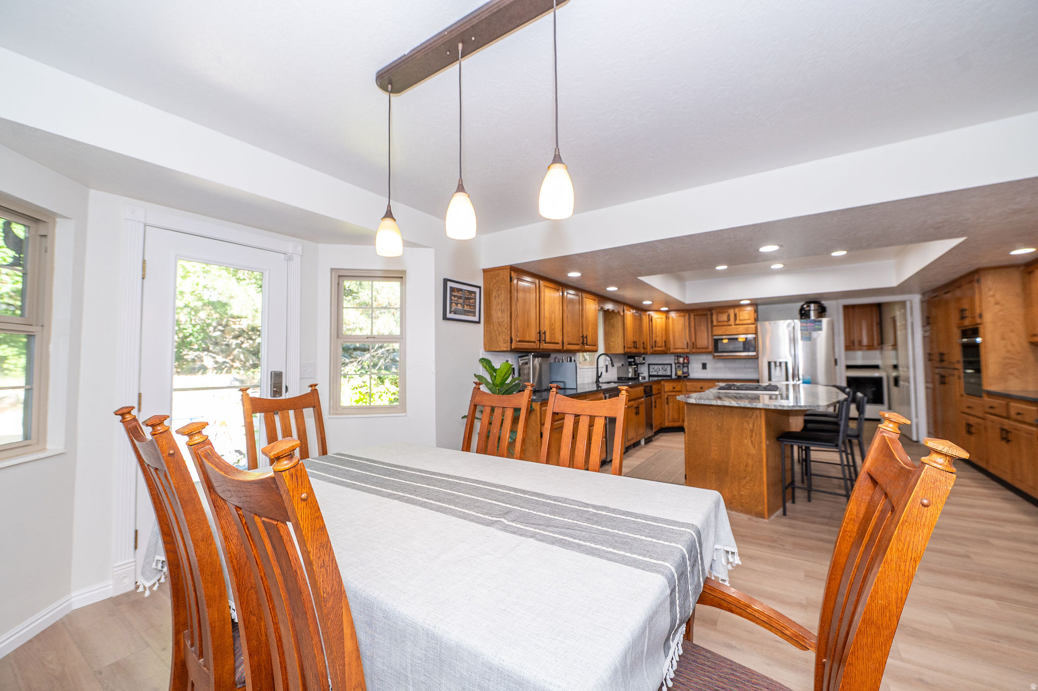 LAKEVIEW HEIGHTS - Residential