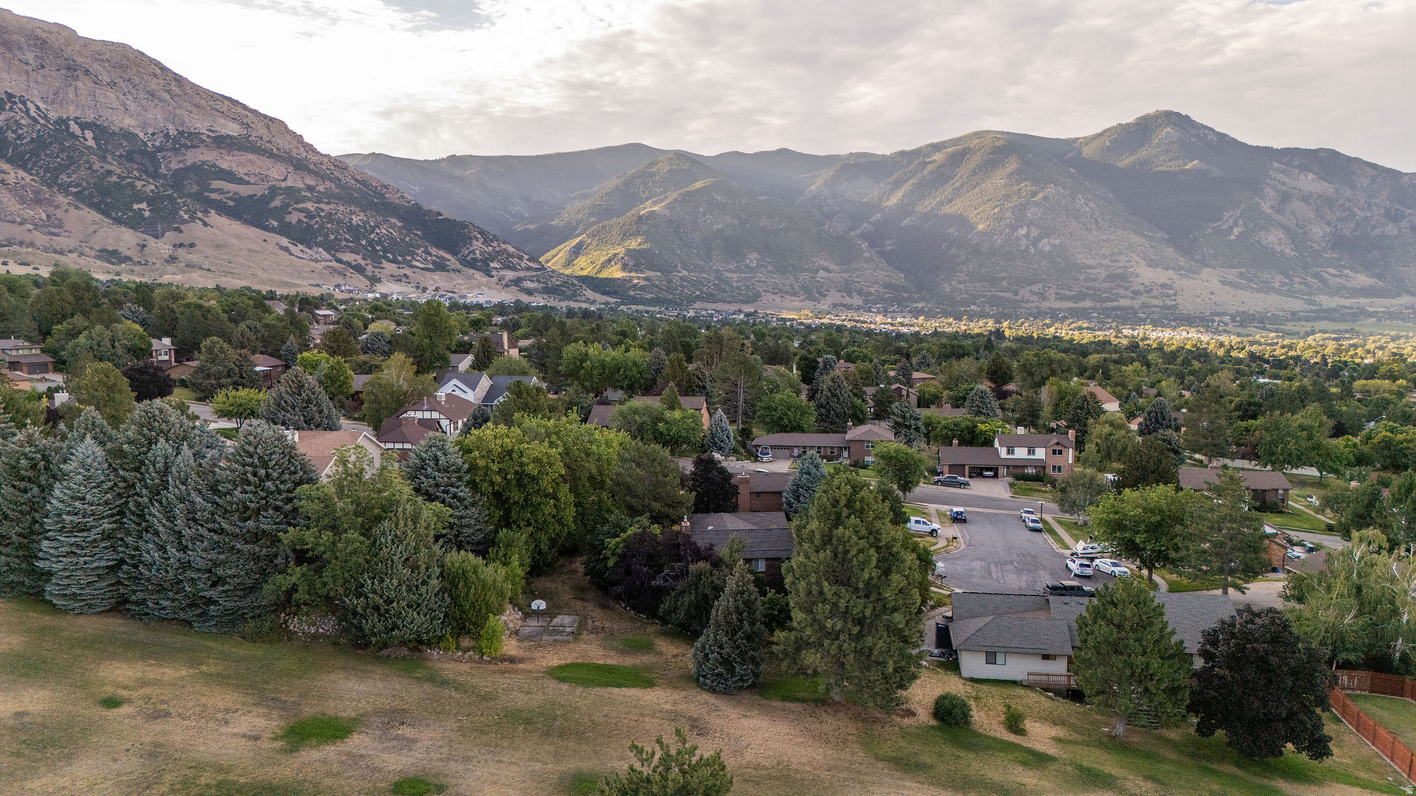 LAKEVIEW HEIGHTS - Residential