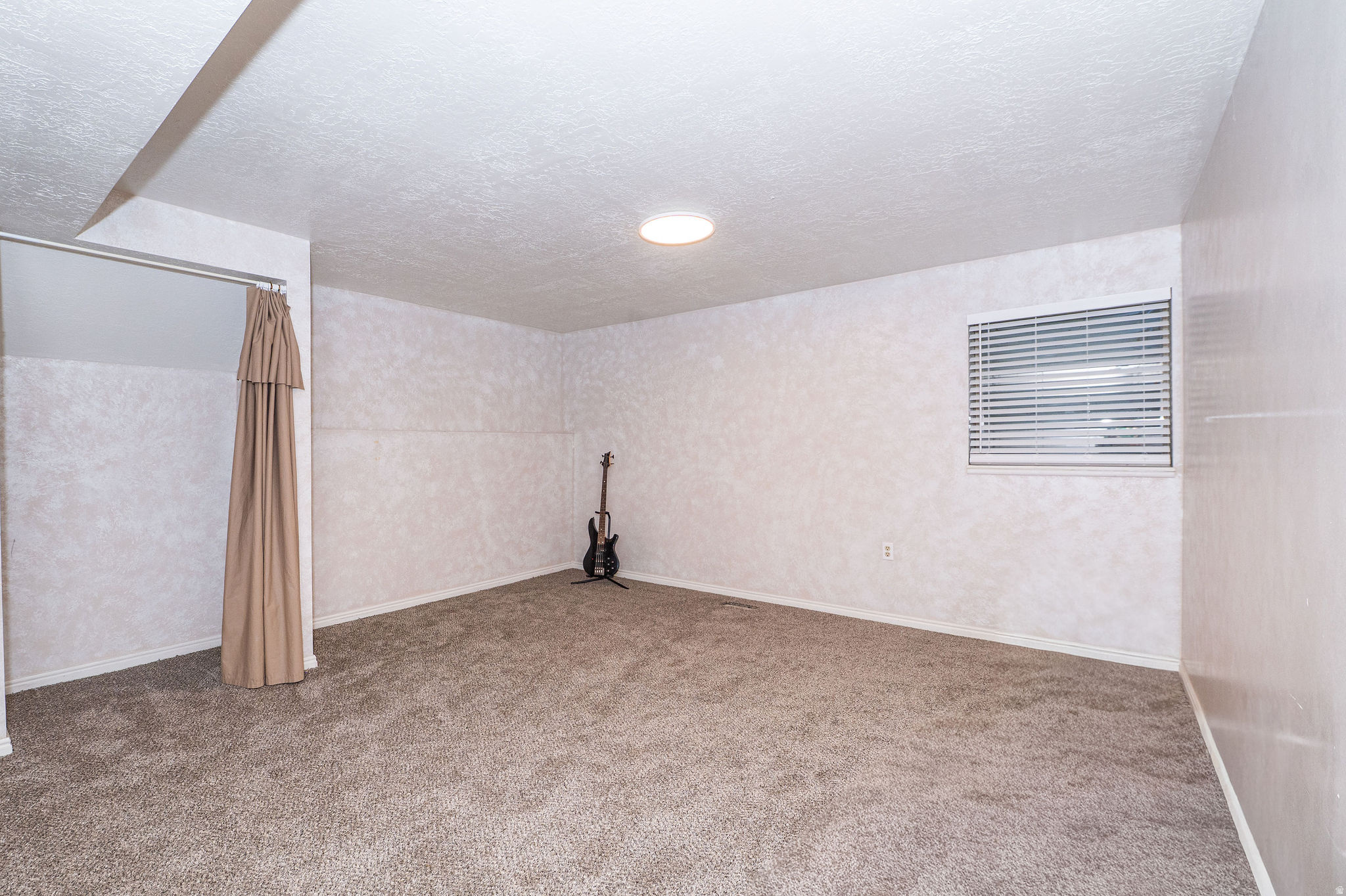 LAKEVIEW HEIGHTS - Residential