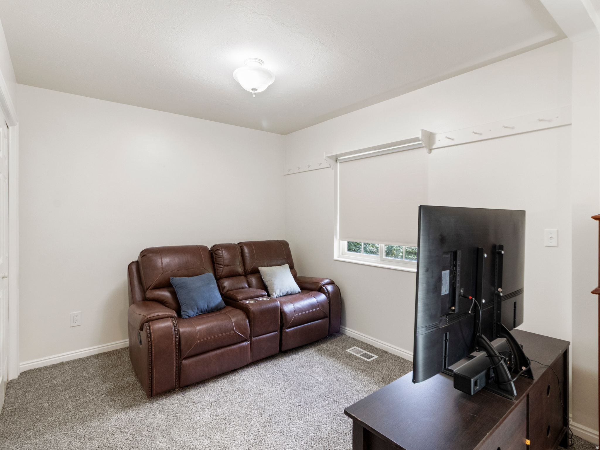 LAKEVIEW HEIGHTS - Residential