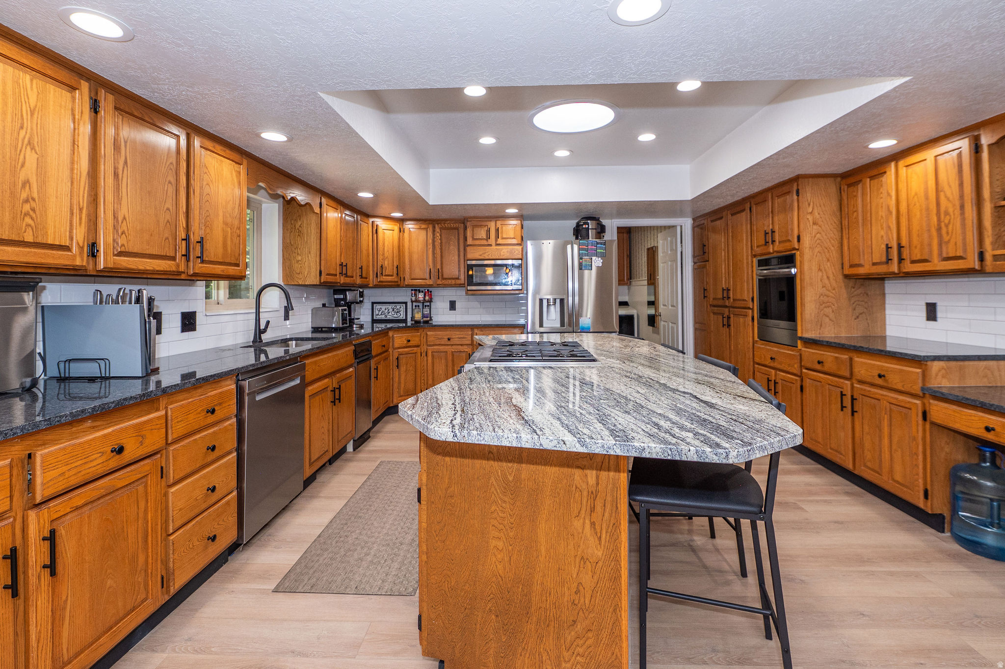 LAKEVIEW HEIGHTS - Residential
