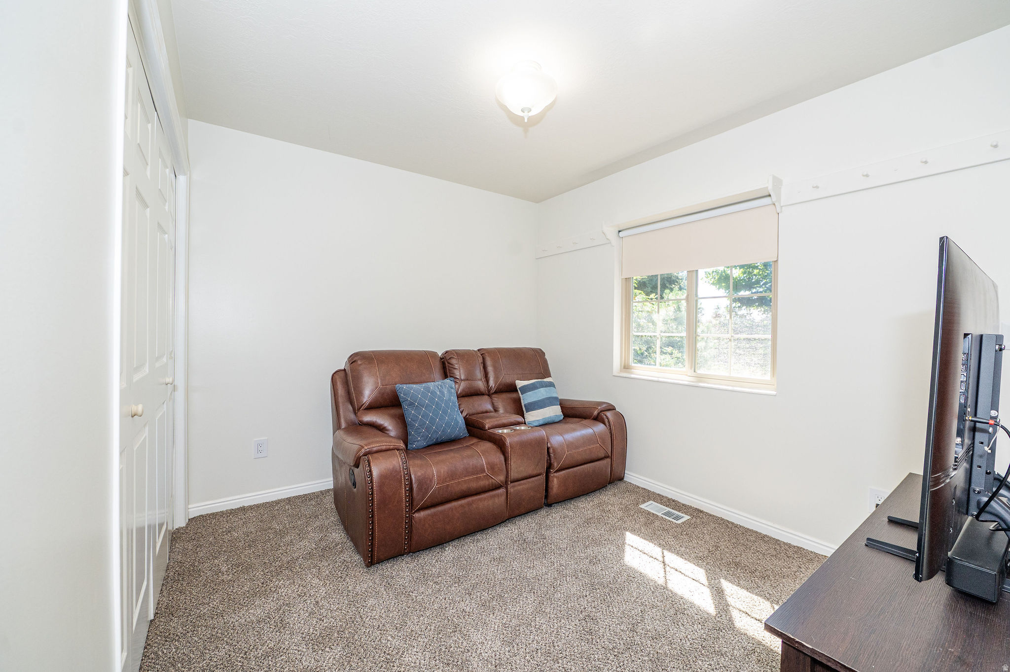 LAKEVIEW HEIGHTS - Residential