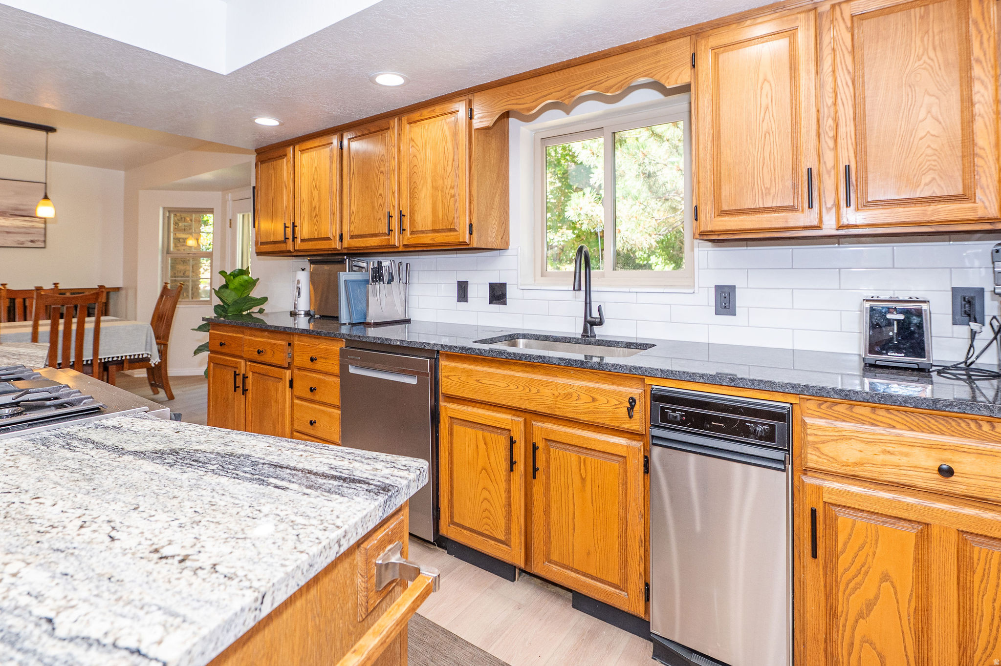 LAKEVIEW HEIGHTS - Residential
